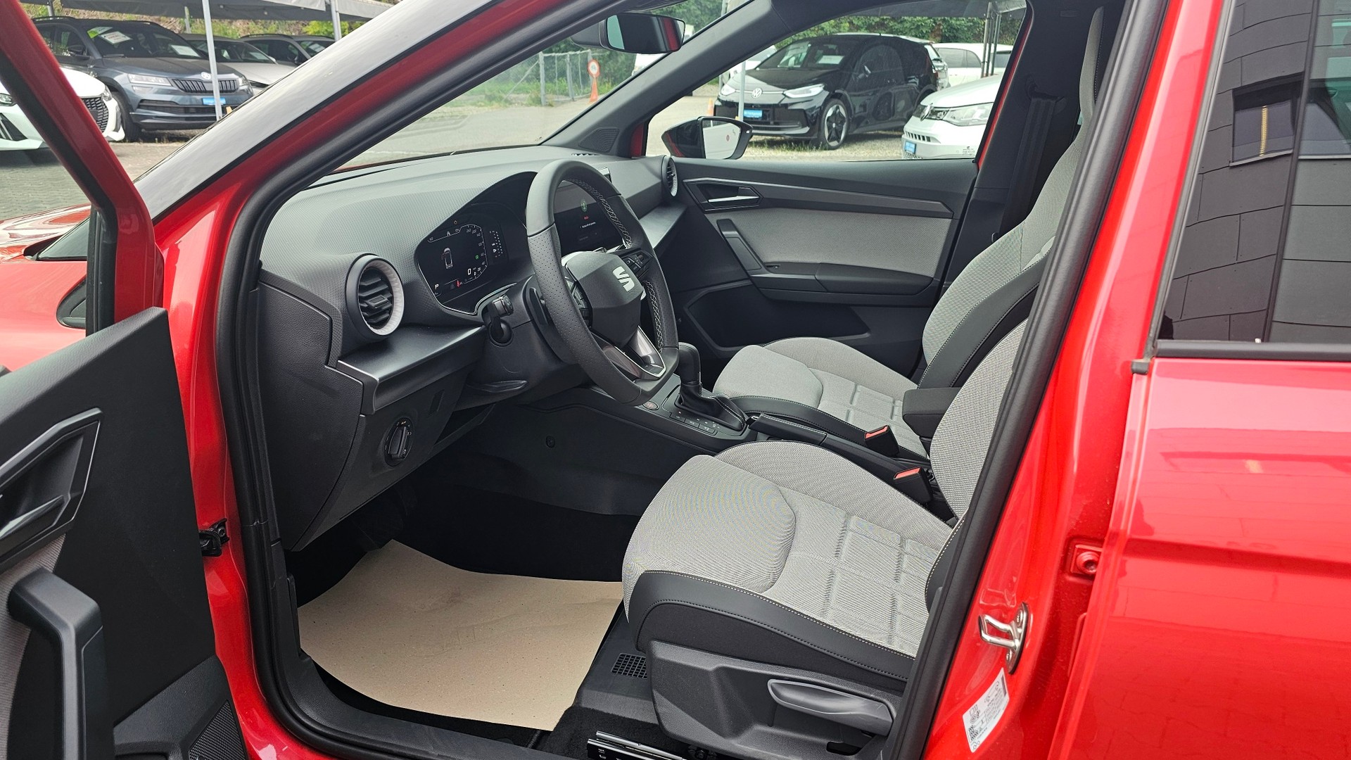 SEAT Arona 1.5 Eco TSI FR DSG-image-19