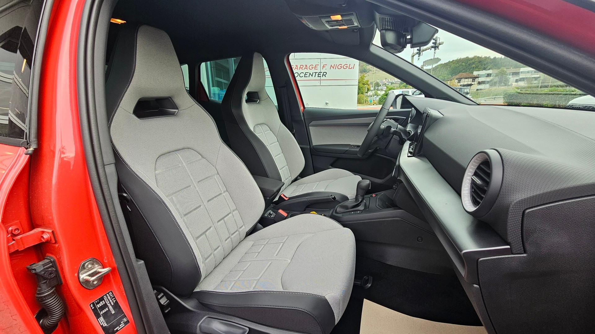 SEAT Arona 1.5 Eco TSI FR DSG-image-21