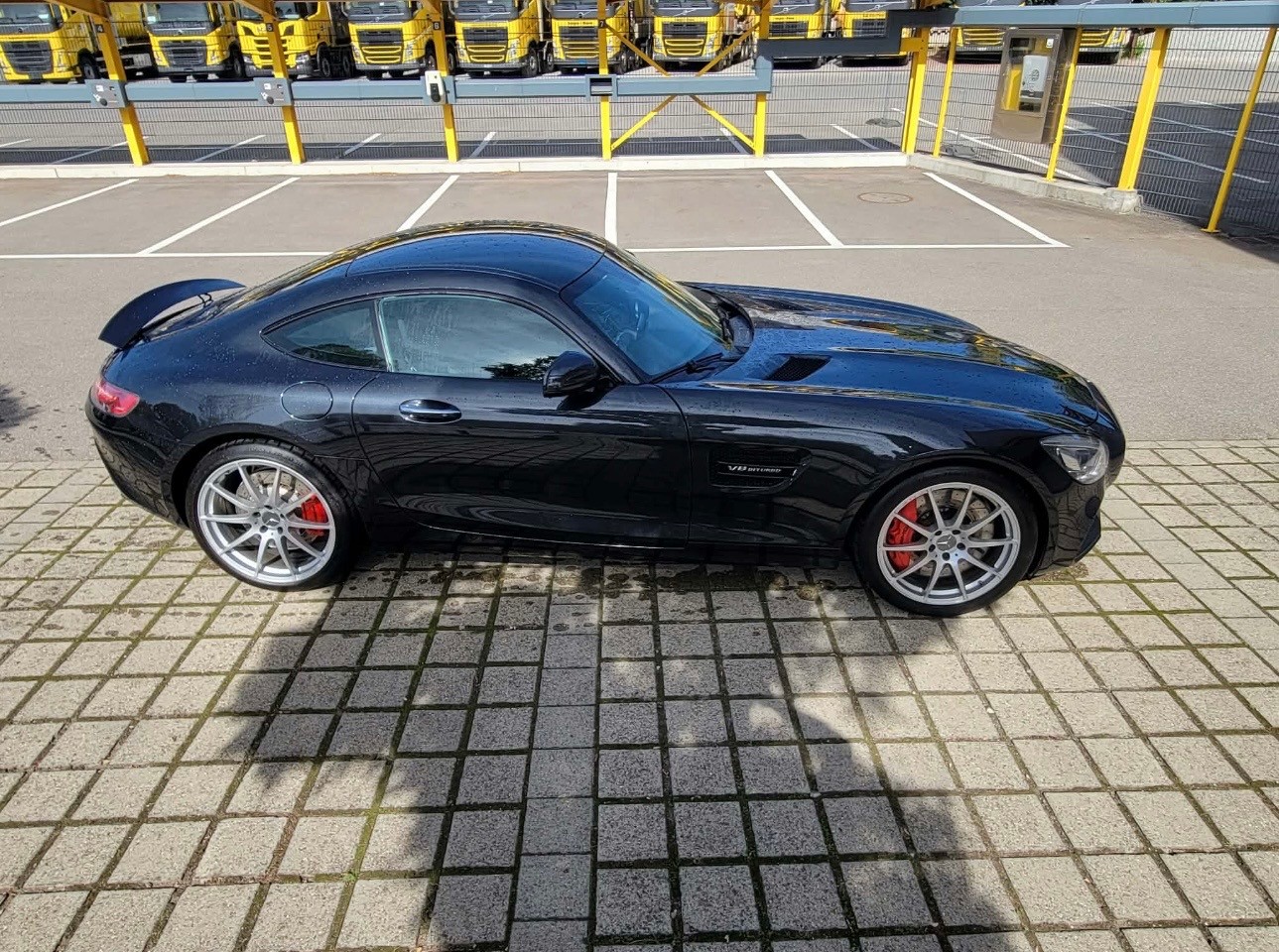 MERCEDES-BENZ AMG GT S-image-1