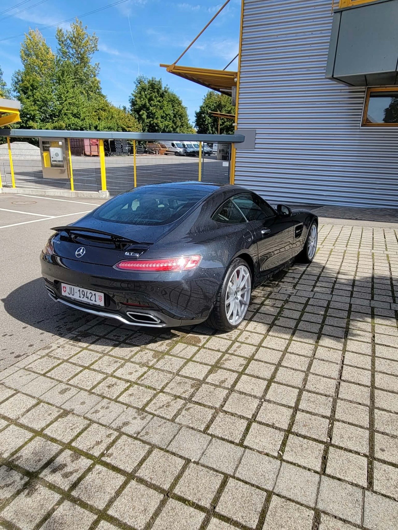 MERCEDES-BENZ AMG GT S-image-3