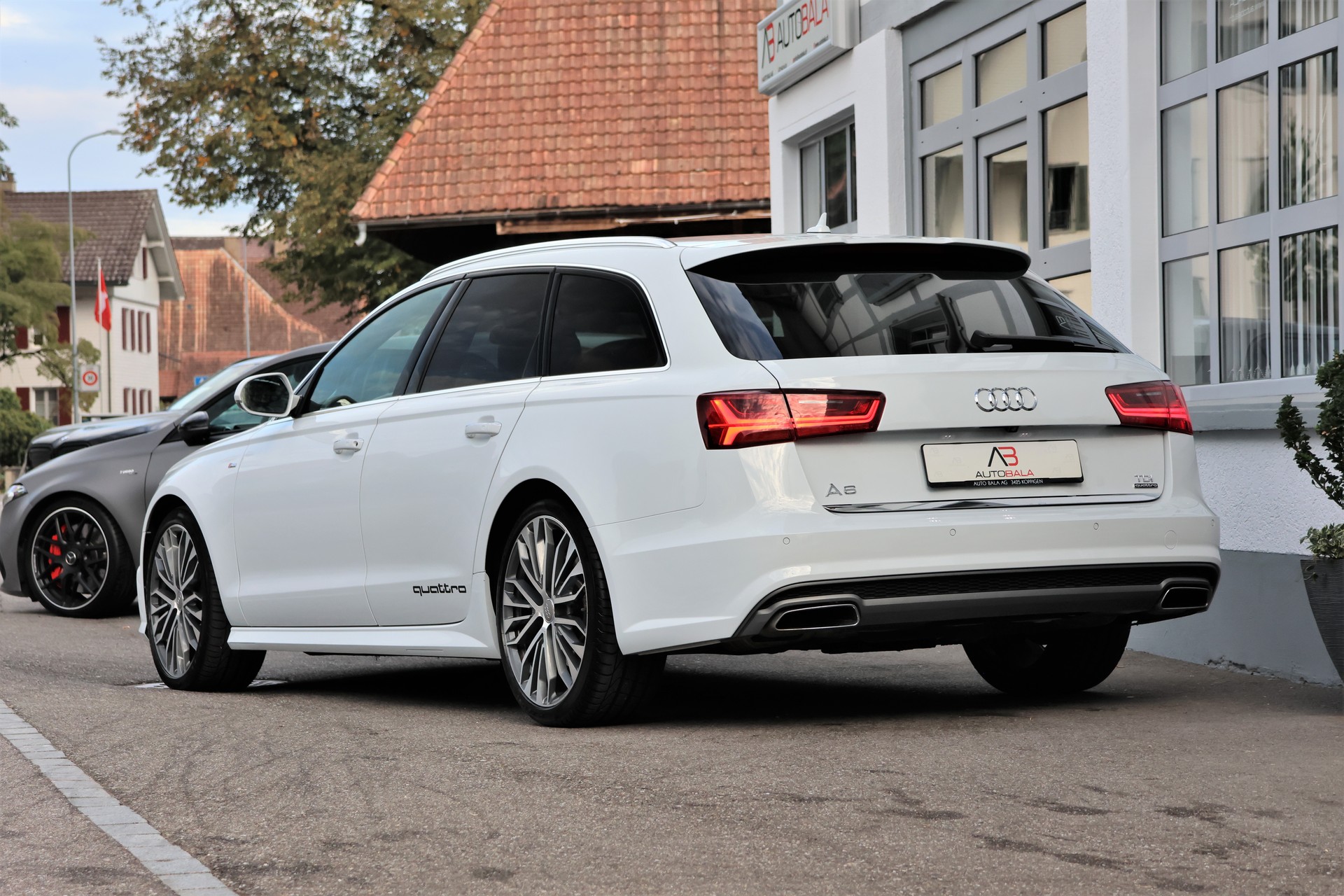 AUDI A6 Avant 3.0 BiTDI V6 quattro tiptronic S-Line *Facelift*-showroom-element-2