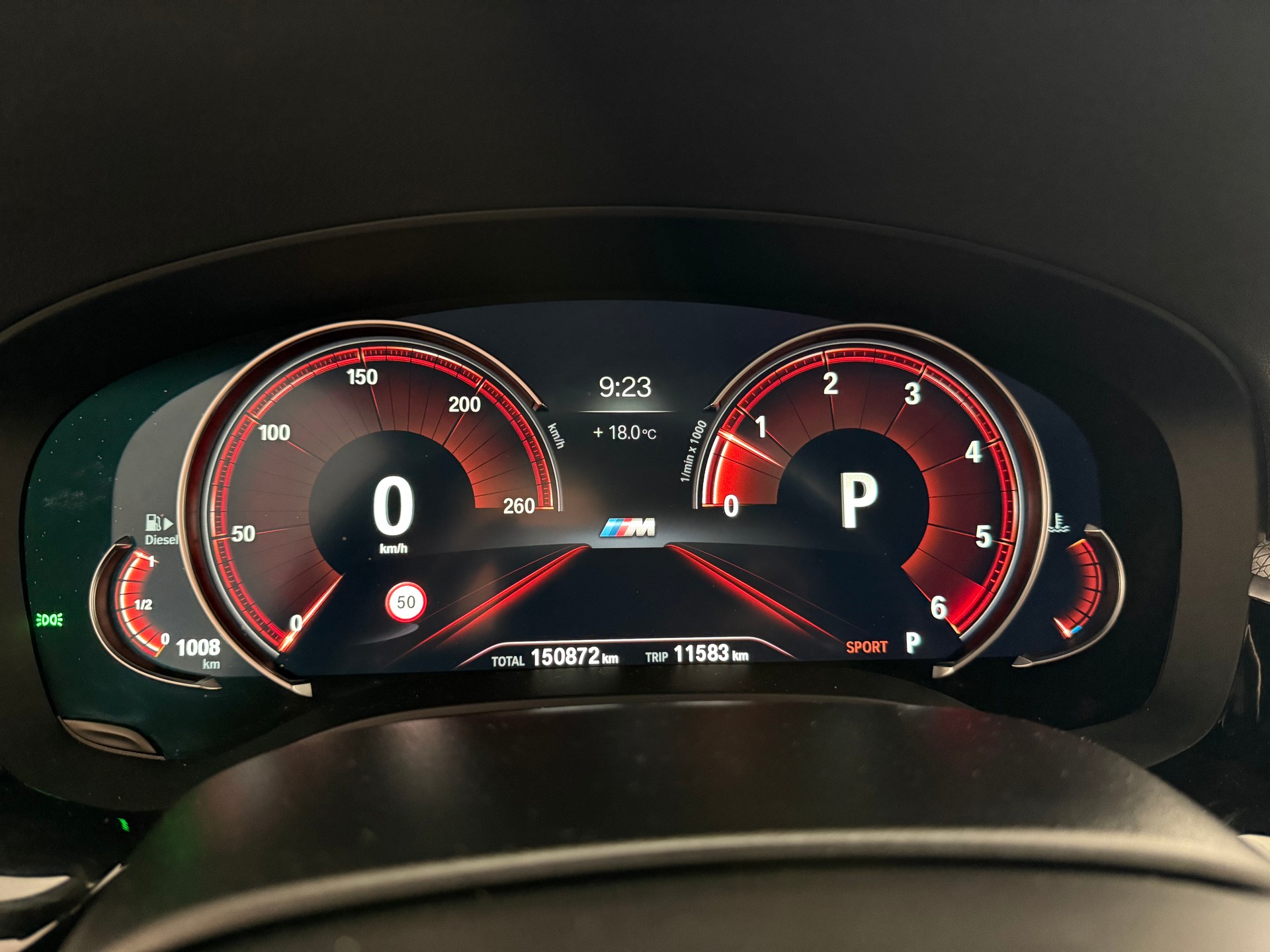 BMW 530d xDrive-image-16