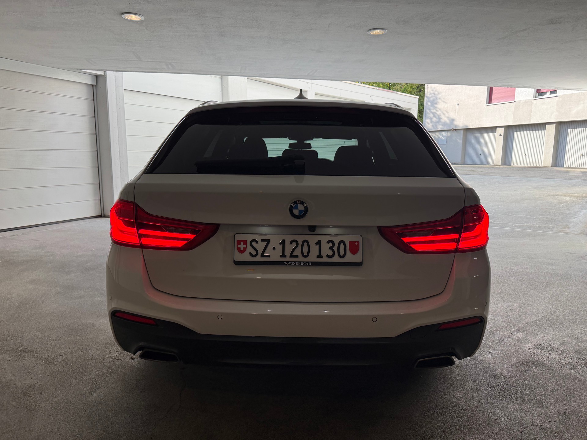 BMW 530d xDrive-image-5