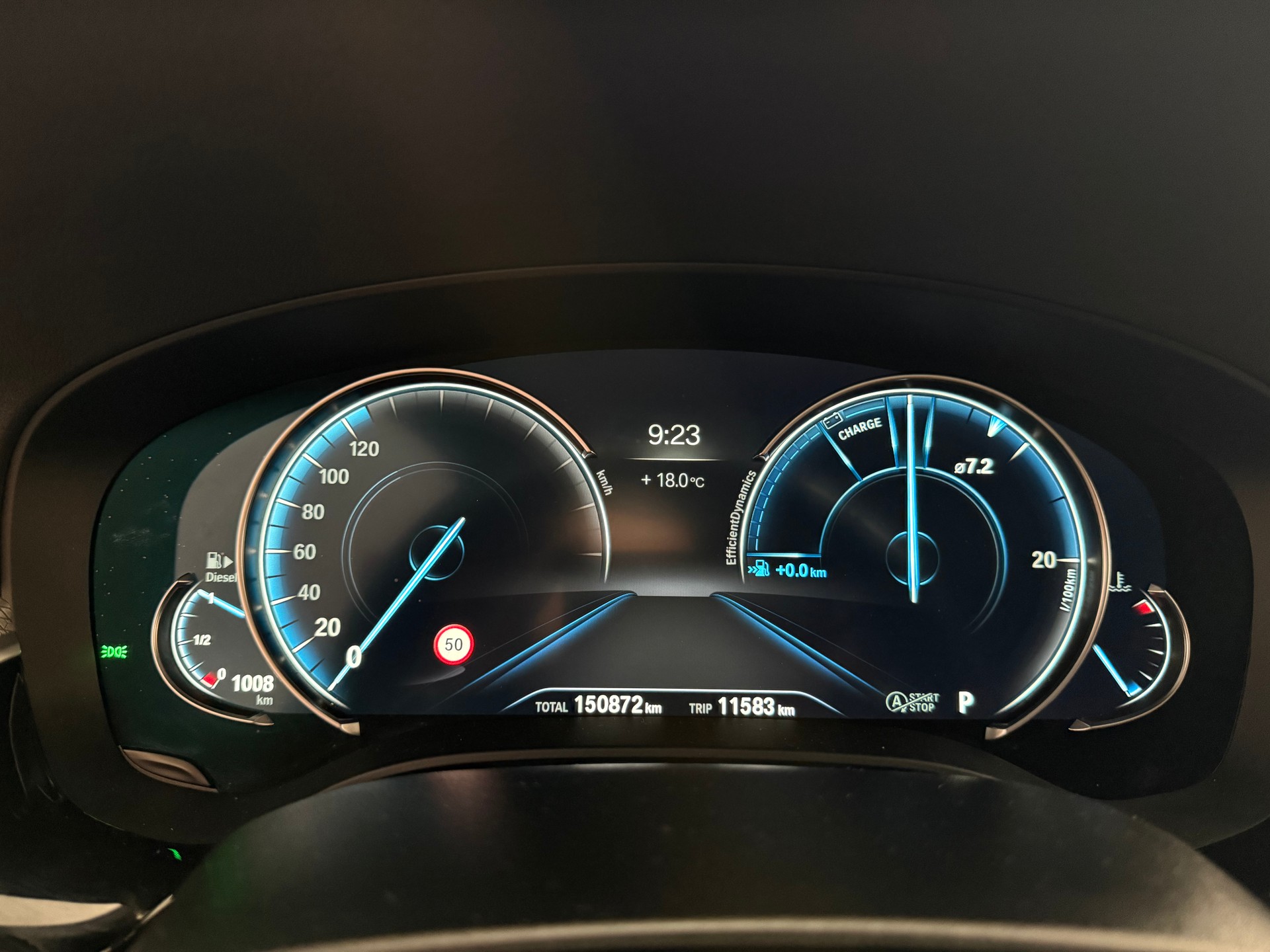 BMW 530d xDrive-image-15