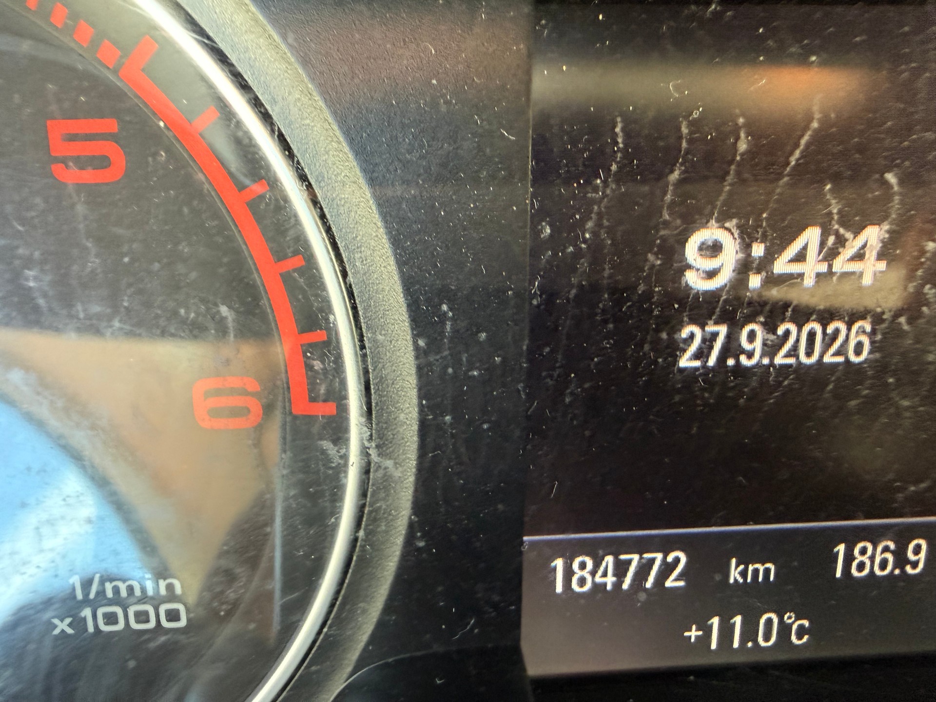 AUDI A4 Avant 2.0 TDI multitronic-image-9