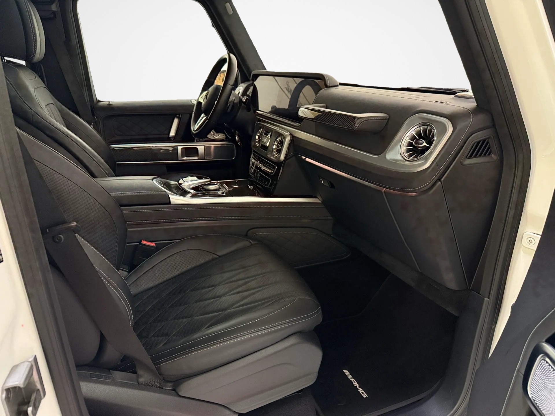 MERCEDES-BENZ G 400 d AMG Line 9G-Tronic-image-8