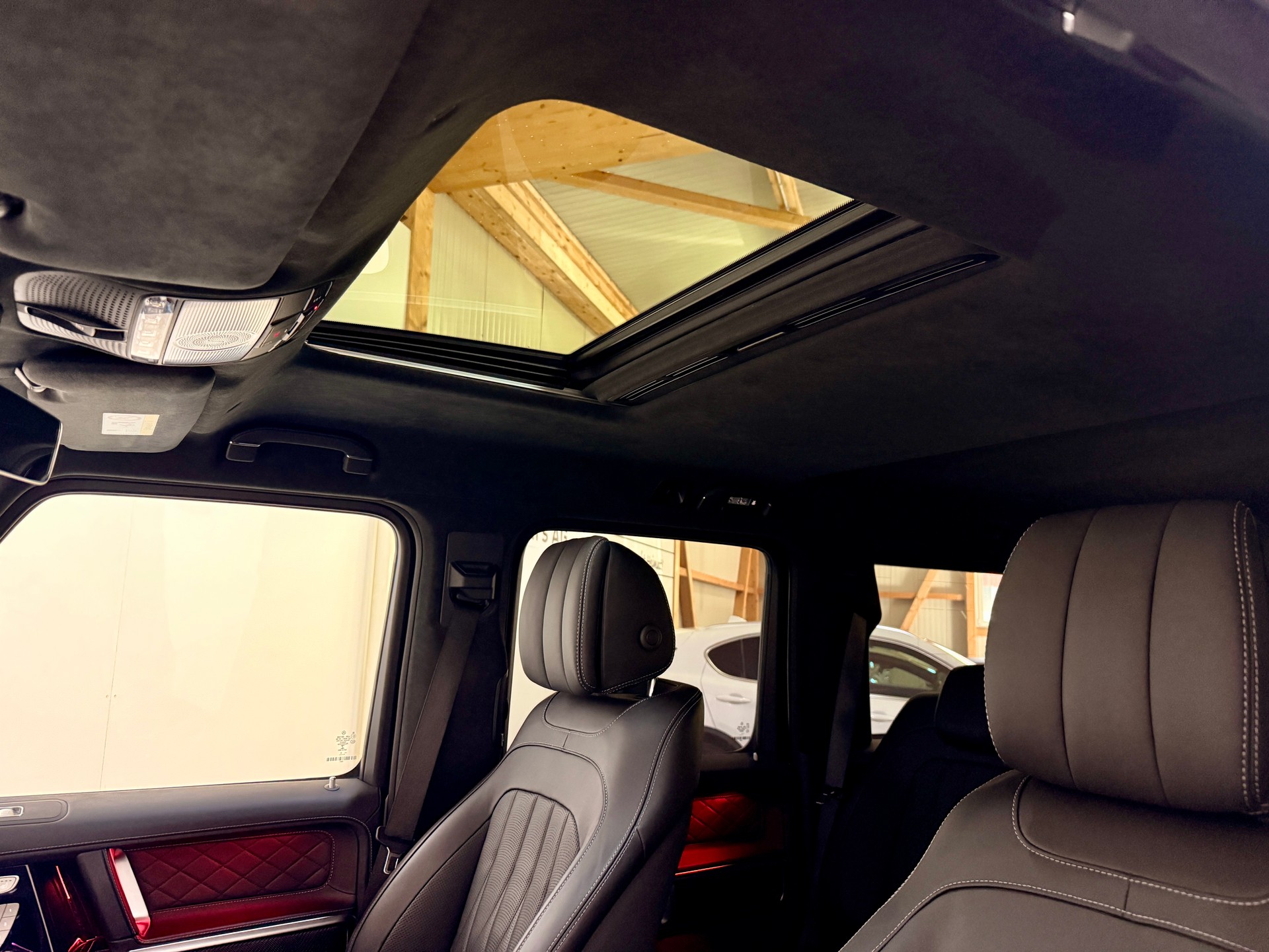 MERCEDES-BENZ G 400 d AMG Line 9G-Tronic-image-14