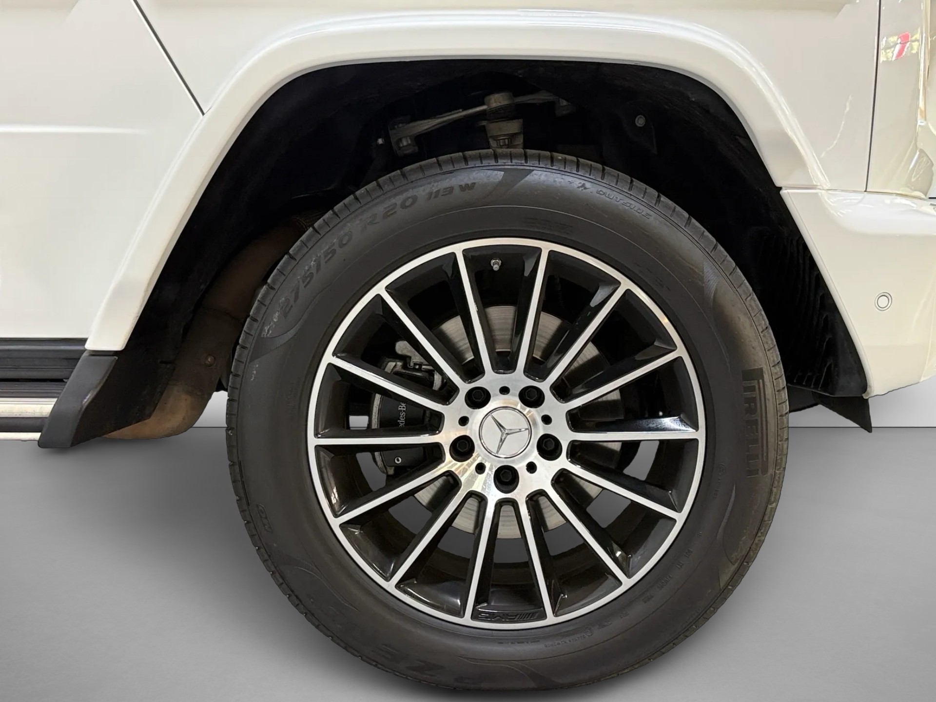 MERCEDES-BENZ G 400 d AMG Line 9G-Tronic-image-6