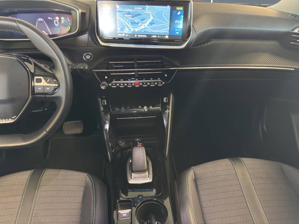 PEUGEOT 2008 e Allure Pack-image-6