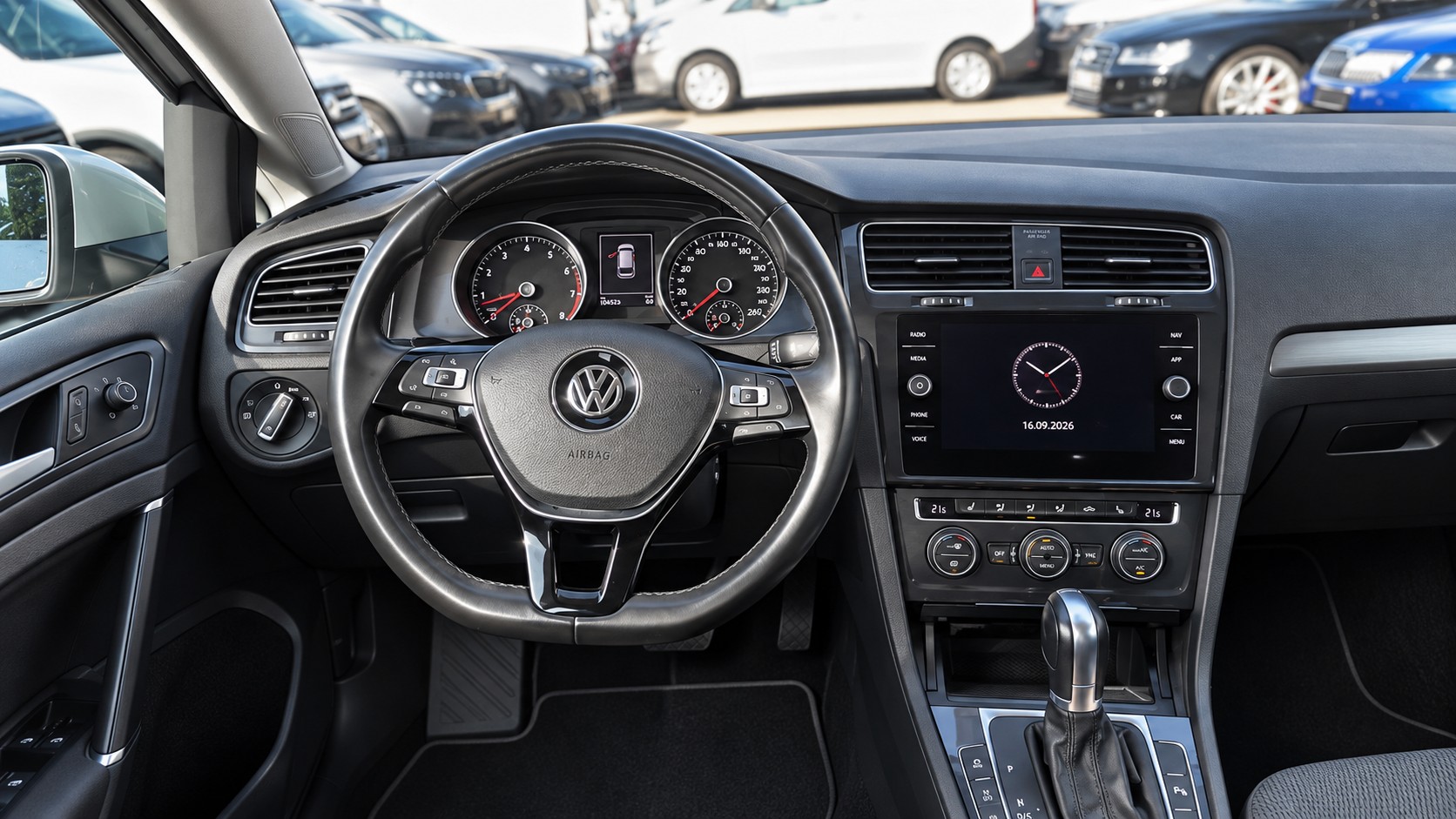VW Golf Variant 1.4 TSI Comfortline DSG-image-4