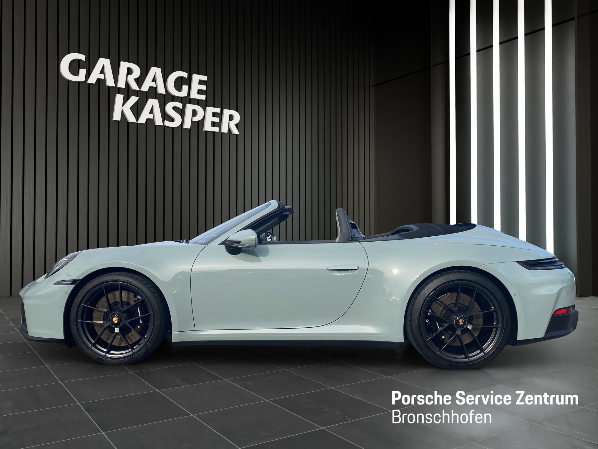 PORSCHE 911 Cabriolet-image-1