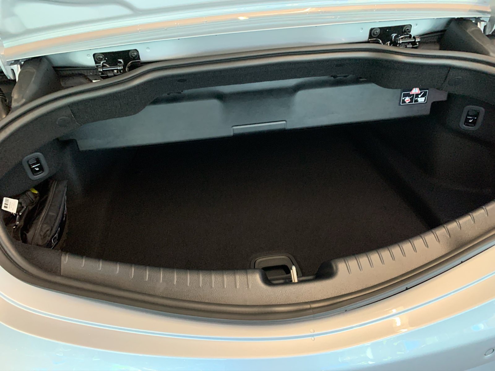 MERCEDES-BENZ CLE 200 Cabrio 4M-image-11