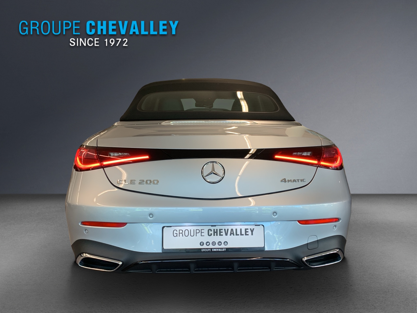 MERCEDES-BENZ CLE 200 Cabrio 4M-image-4