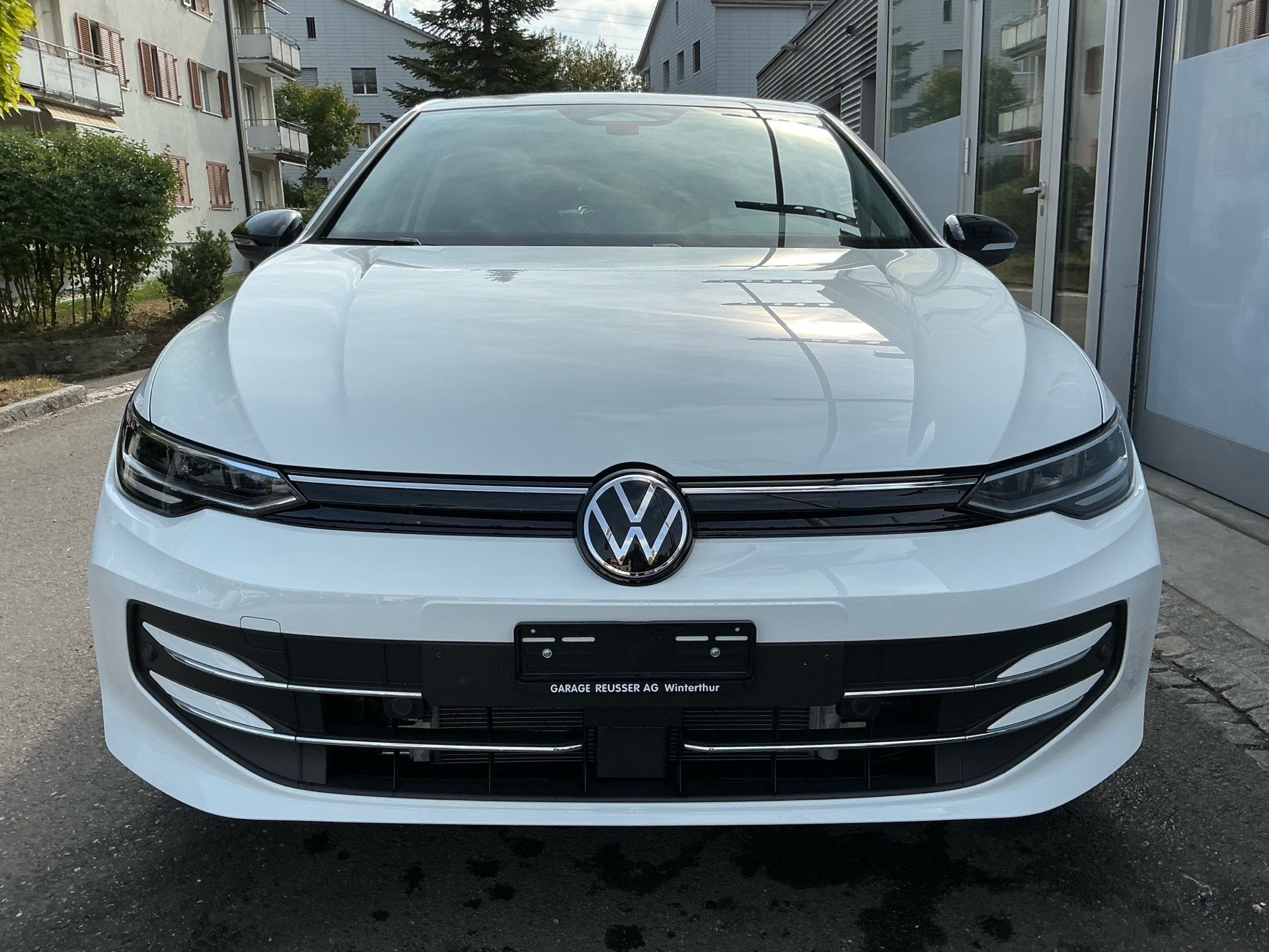VW Golf 1.5 TSI eHYBRID 204 PS ENERGY *** ANHÄNGERKUPPLUNG & SIDE ASSIST ***-image-1