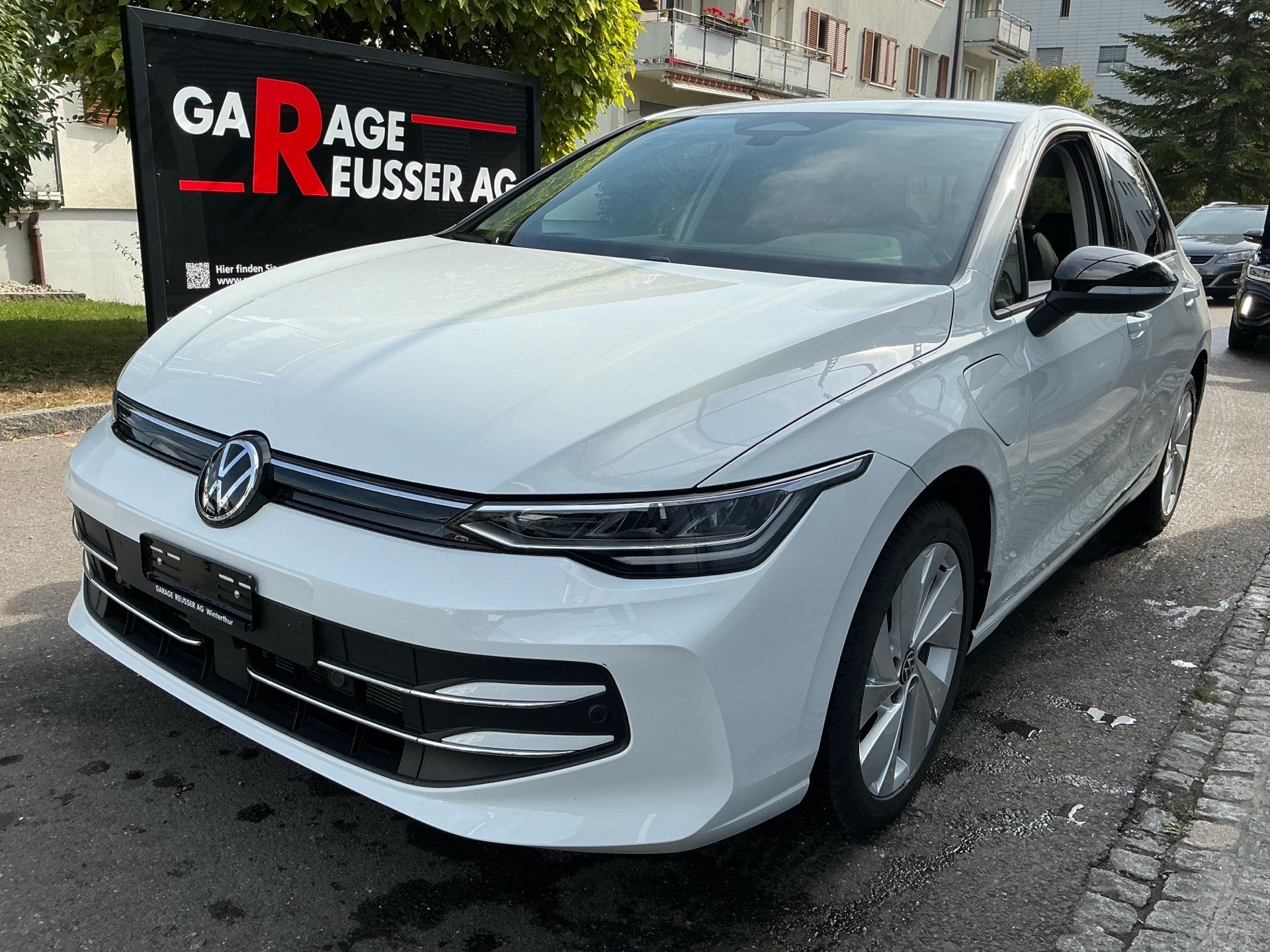VW Golf 1.5 TSI eHYBRID 204 PS ENERGY *** ANHÄNGERKUPPLUNG & SIDE ASSIST ***-image-0