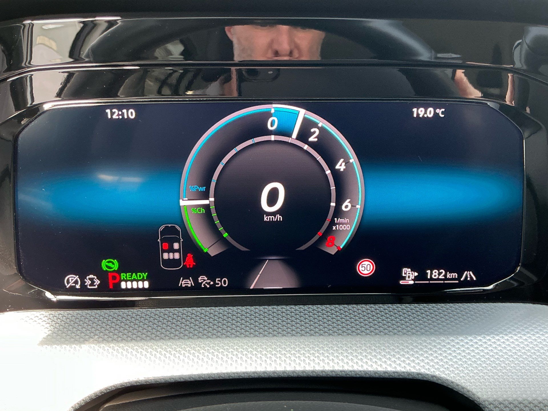 VW Golf 1.5 TSI eHYBRID 204 PS ENERGY *** ANHÄNGERKUPPLUNG & SIDE ASSIST ***-image-11