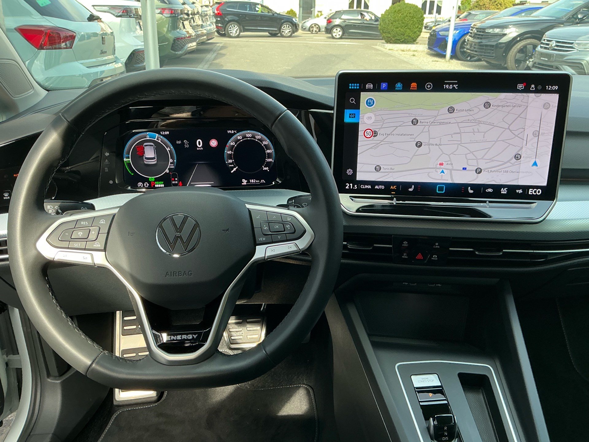 VW Golf 1.5 TSI eHYBRID 204 PS ENERGY *** ANHÄNGERKUPPLUNG & SIDE ASSIST ***-image-8