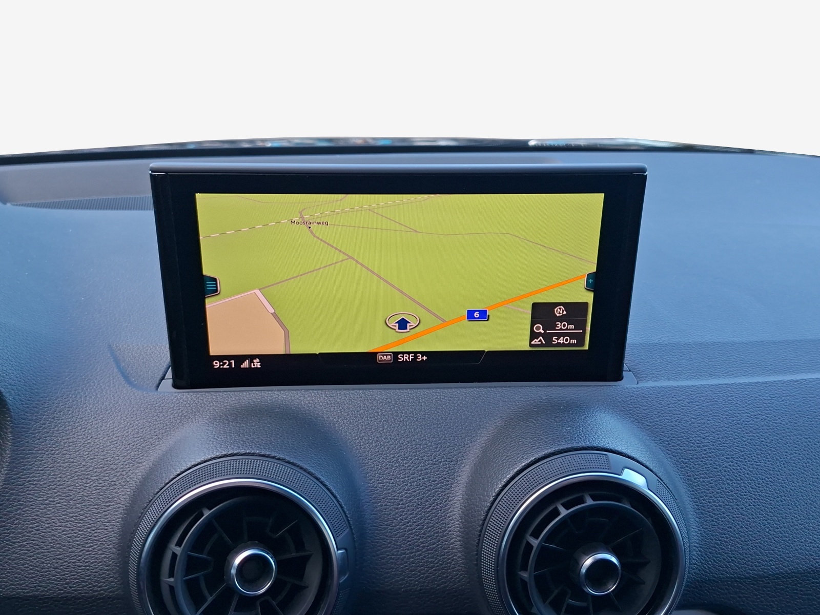 AUDI Q2 35 TFSI Sport S-tronic-image-14