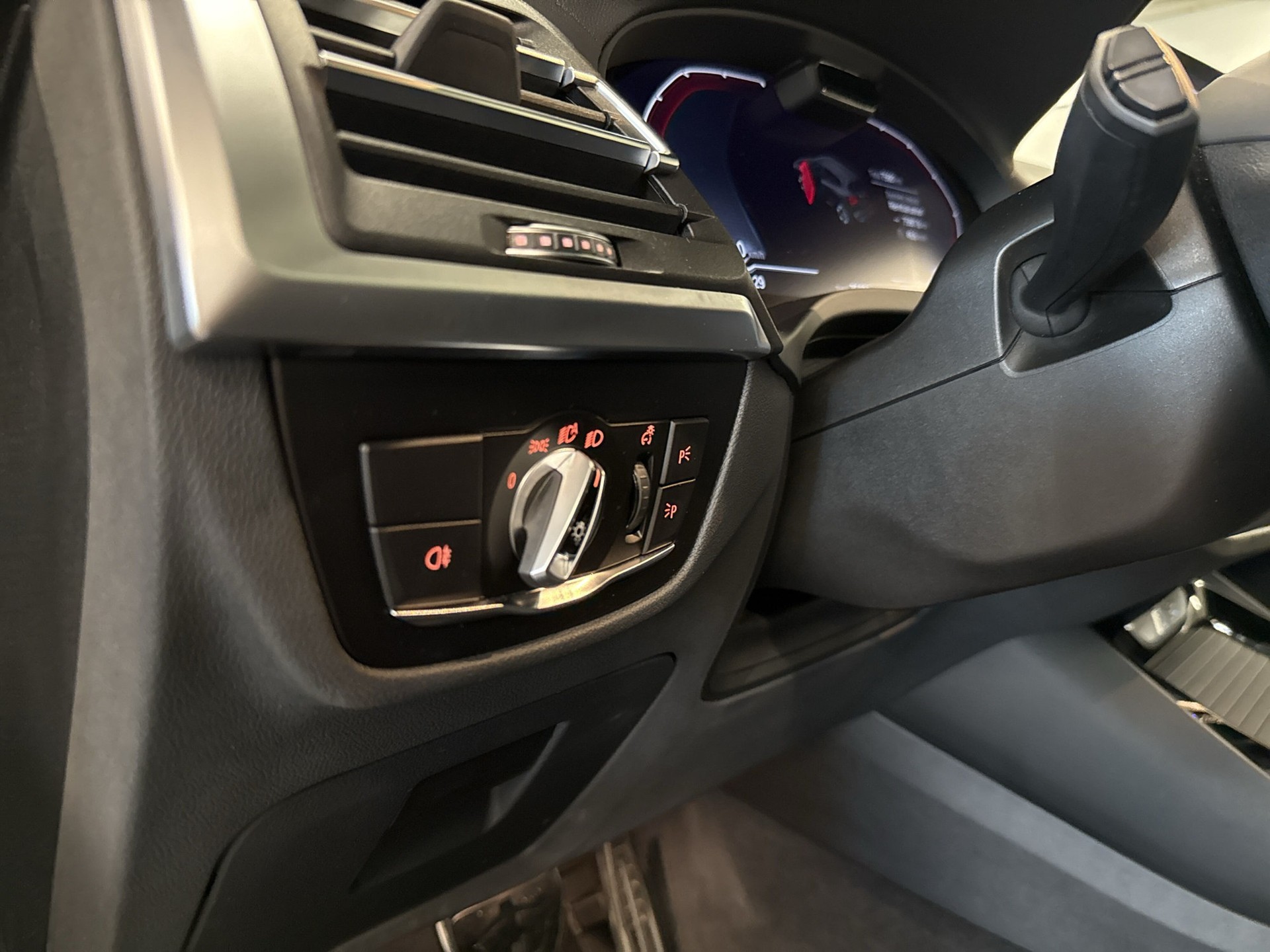 BMW iX3 Impressive-image-19