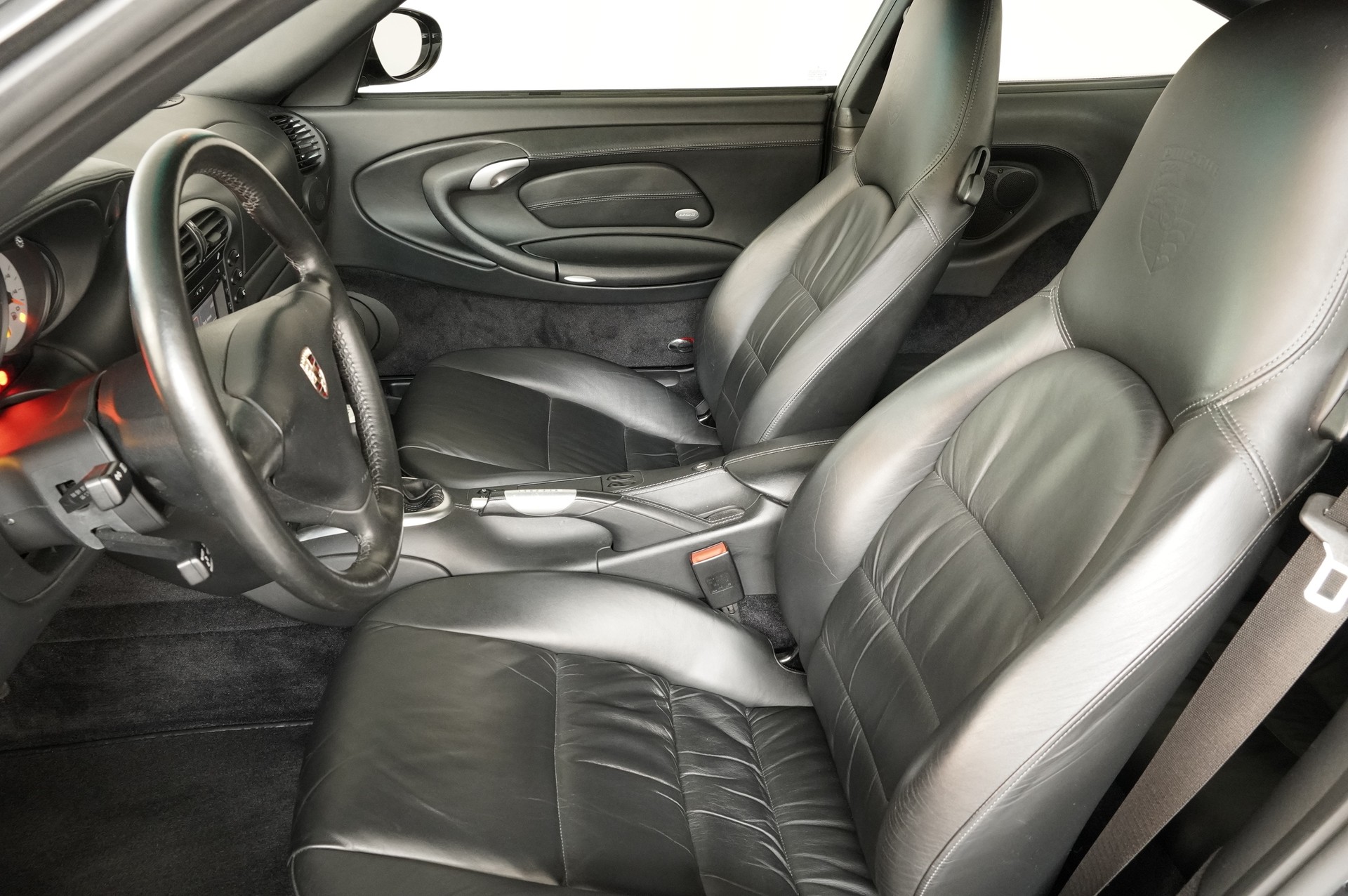 PORSCHE 911 Carrera 4 S-image-11