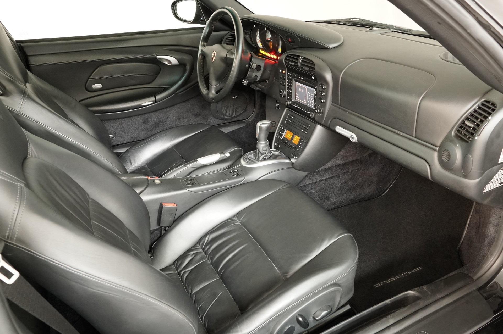PORSCHE 911 Carrera 4 S-image-10