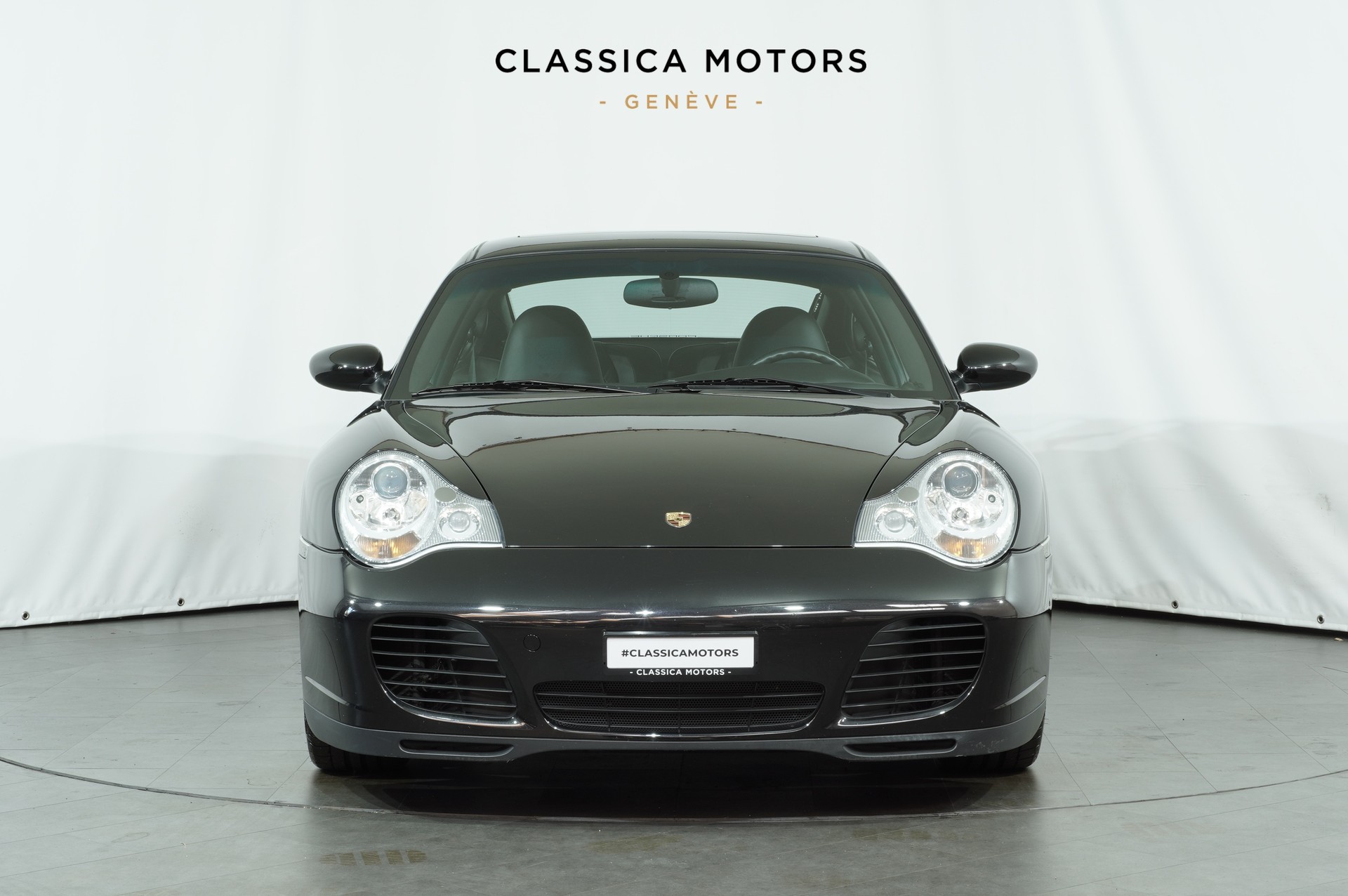 PORSCHE 911 Carrera 4 S-image-8