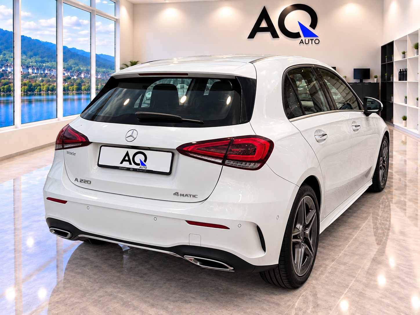 MERCEDES-BENZ A 220 AMG Line 7G-DCT 4Matic-image-2
