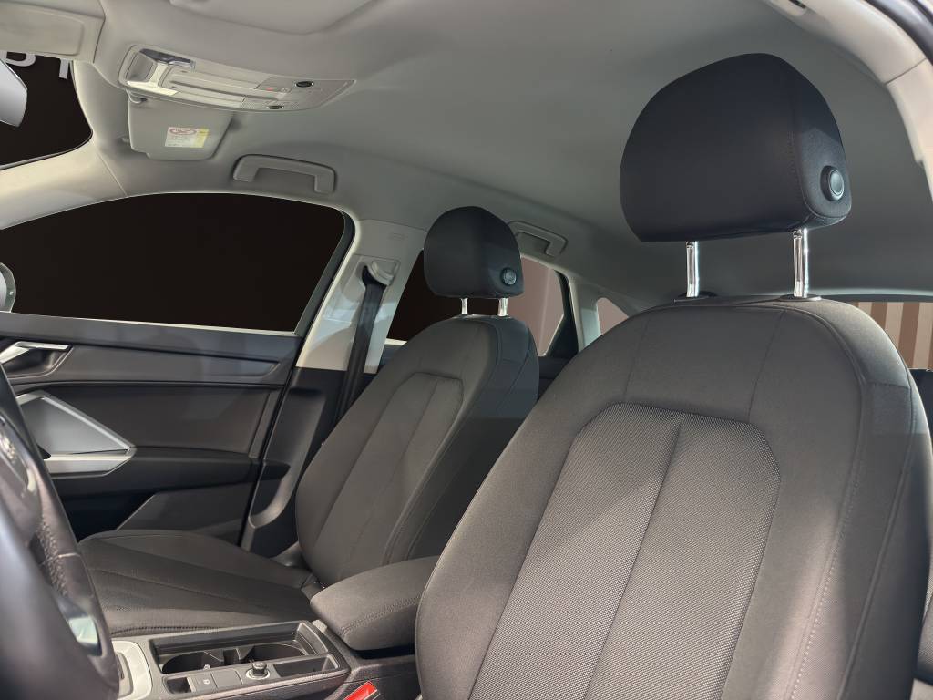 AUDI Q3 Sportback 35 TFSI Attraction S-tronic-image-14