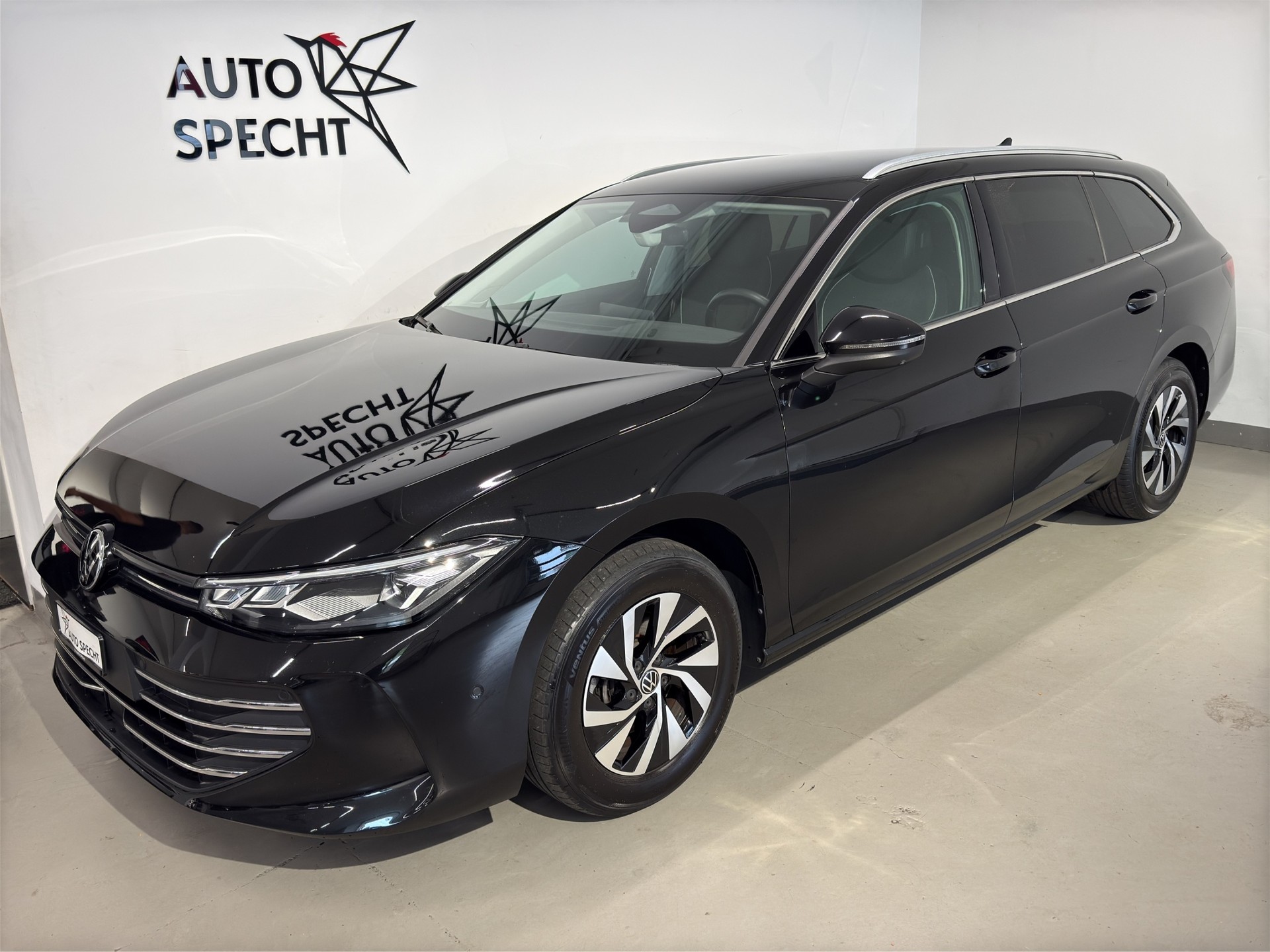 VW Passat Variant 2.0 TDI evo Business DSG-image-1