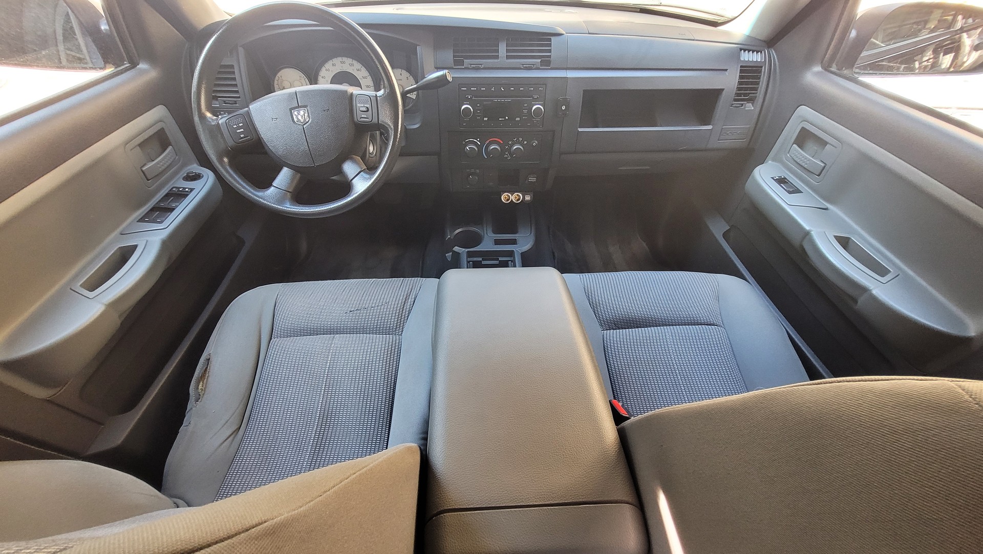 DODGE Dakota-image-4