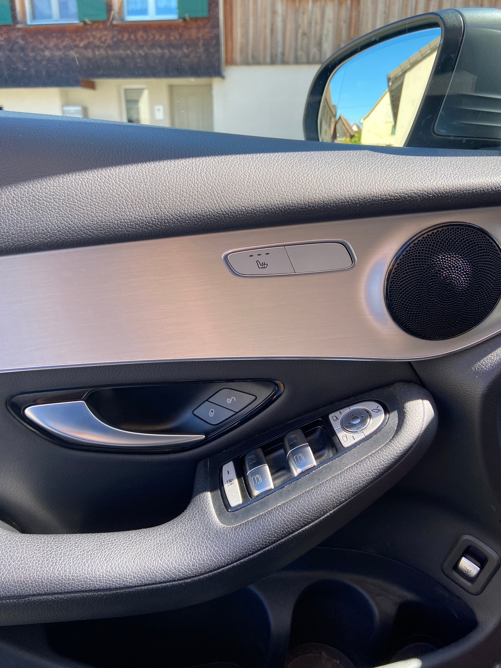 MERCEDES-BENZ GLC 250 d 4m-image-9