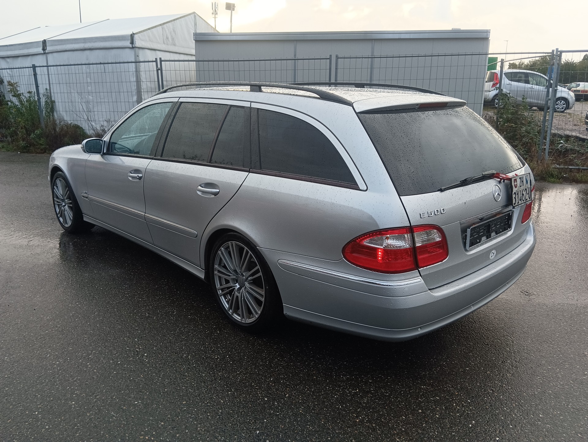 MERCEDES-BENZ E 500 Elégance 7G-Tronic-image-2