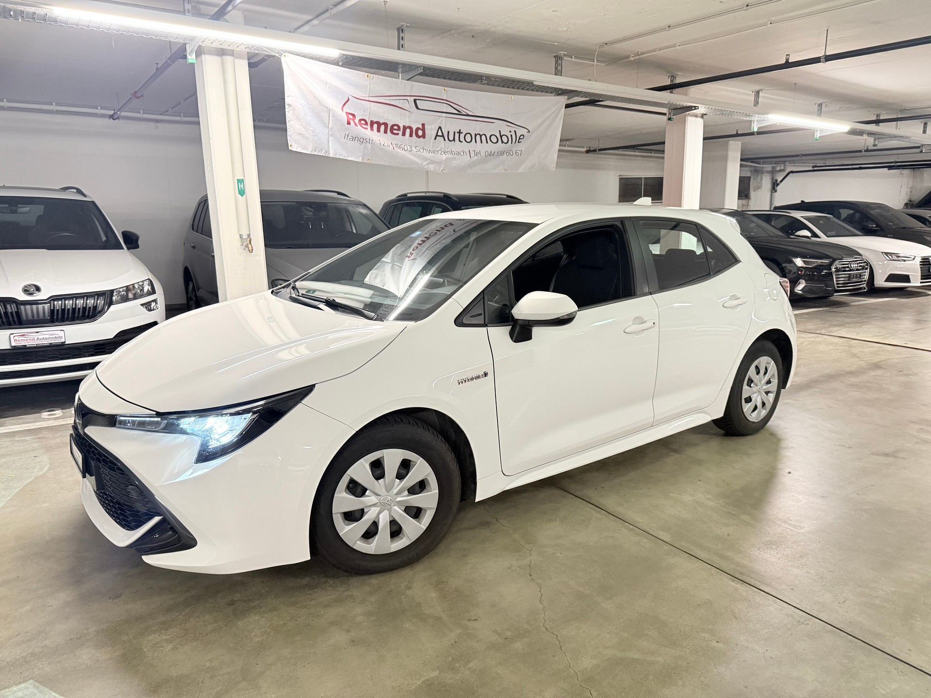 TOYOTA Corolla 1.8 HSD Comfort e-CVT RF-Kamera, Navigation, Garantie-image-1