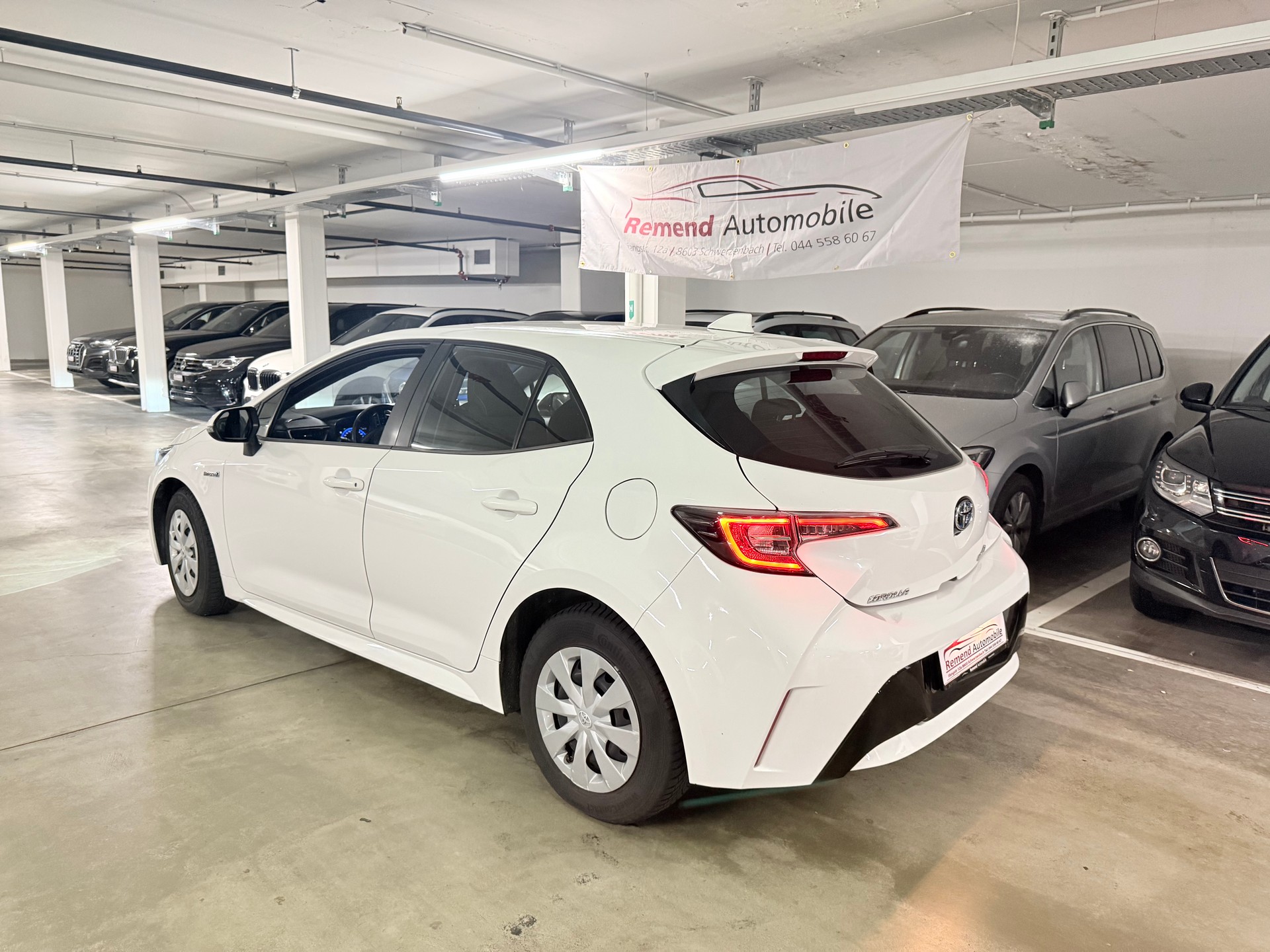 TOYOTA Corolla 1.8 HSD Comfort e-CVT RF-Kamera, Navigation, Garantie-image-4