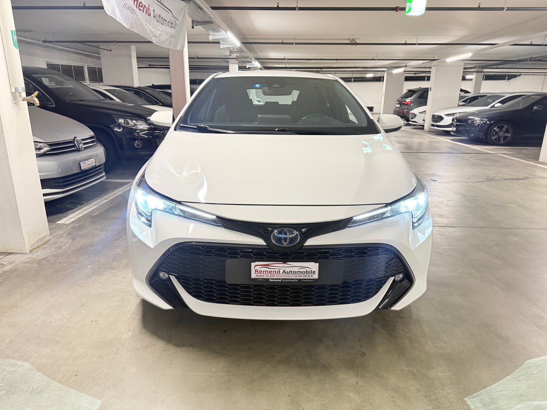 TOYOTA Corolla 1.8 HSD Comfort e-CVT RF-Kamera, Navigation, Garantie-image-2