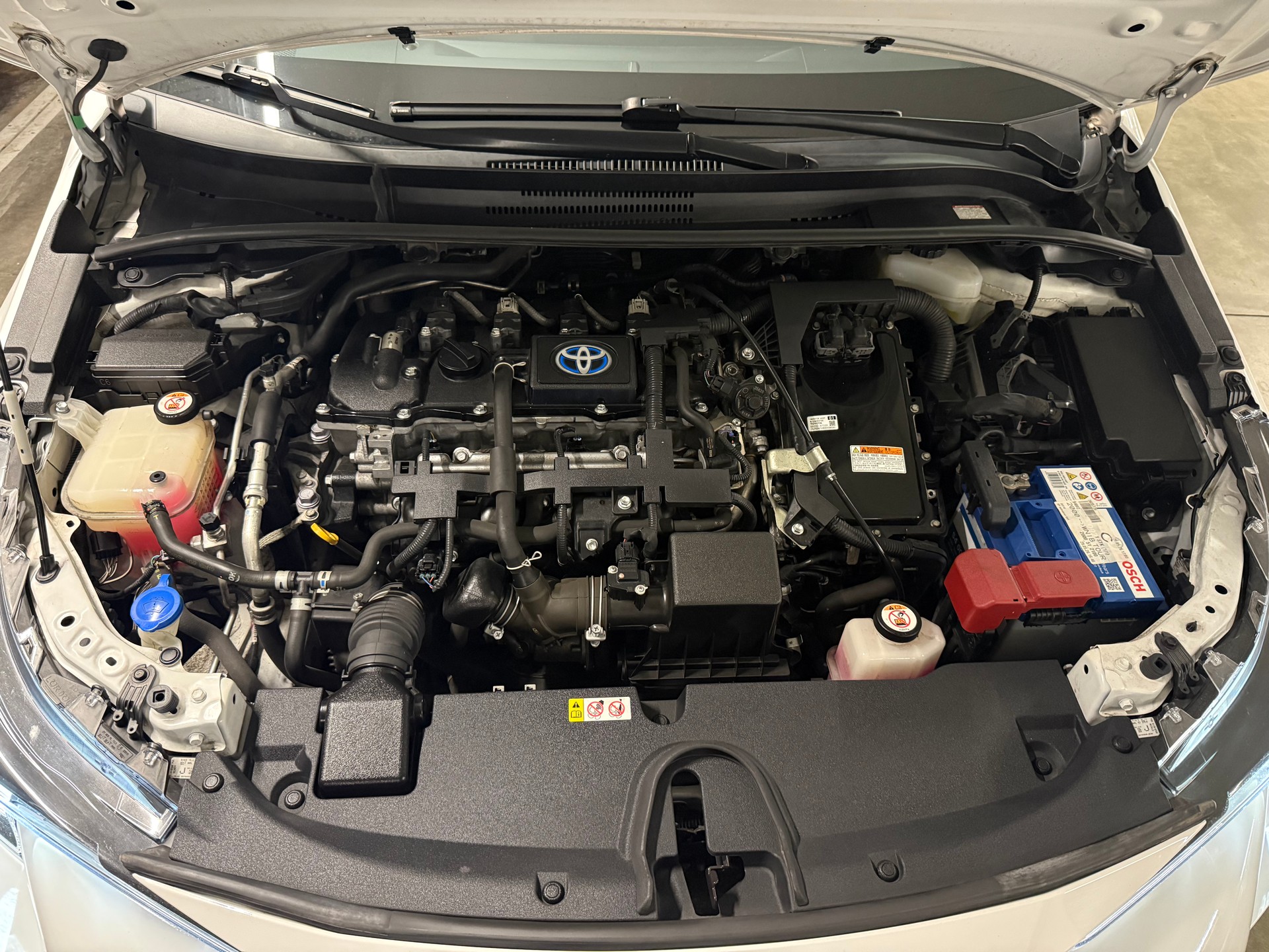 TOYOTA Corolla 1.8 HSD Comfort e-CVT RF-Kamera, Navigation, Garantie-image-12