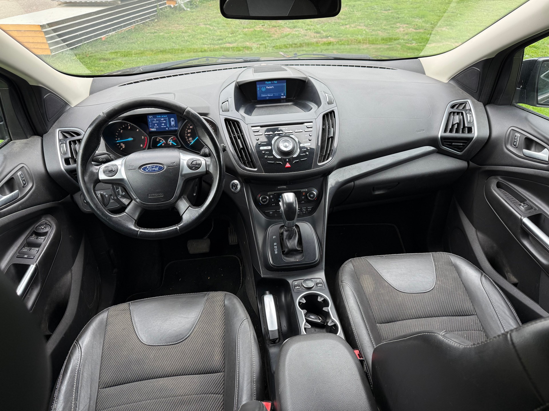 FORD Kuga 2.0 TDCi Titanium S 4WD PowerShift-image-7