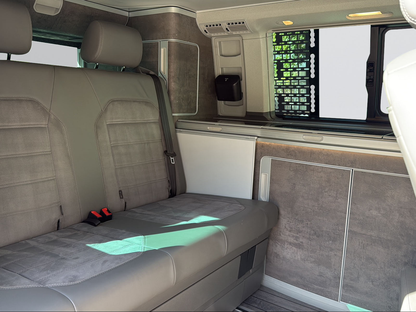 VW T6.1 California 2.0 Bi-TDI Ocean Edition Liberty 4Motion DSG-image-11