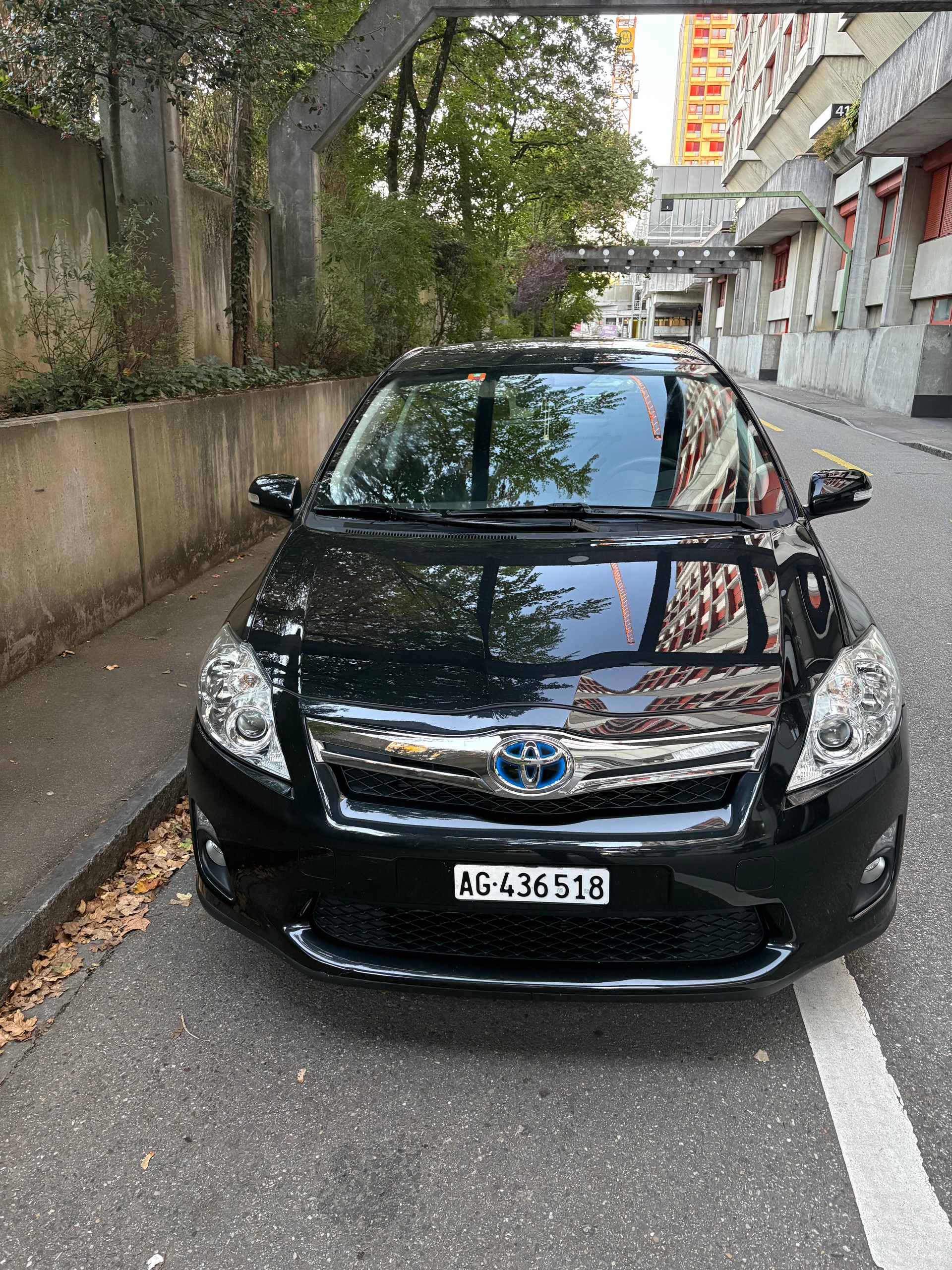TOYOTA 1.8 HSD Linea Sol-image-1