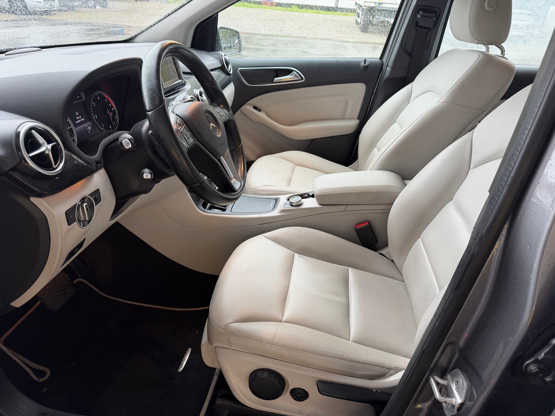MERCEDES-BENZ B 200 CDI 7G-DCT-image-13