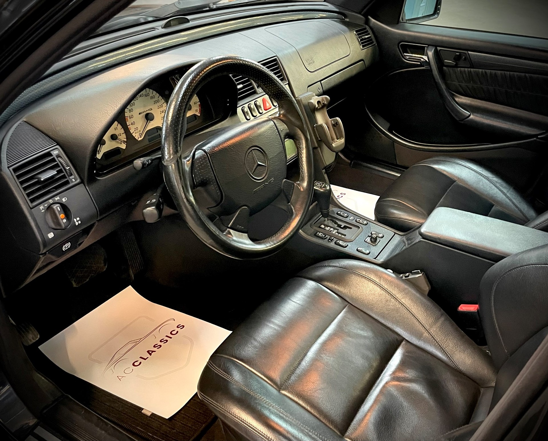 MERCEDES-BENZ C 43 AMG Sport Automatic-image-6