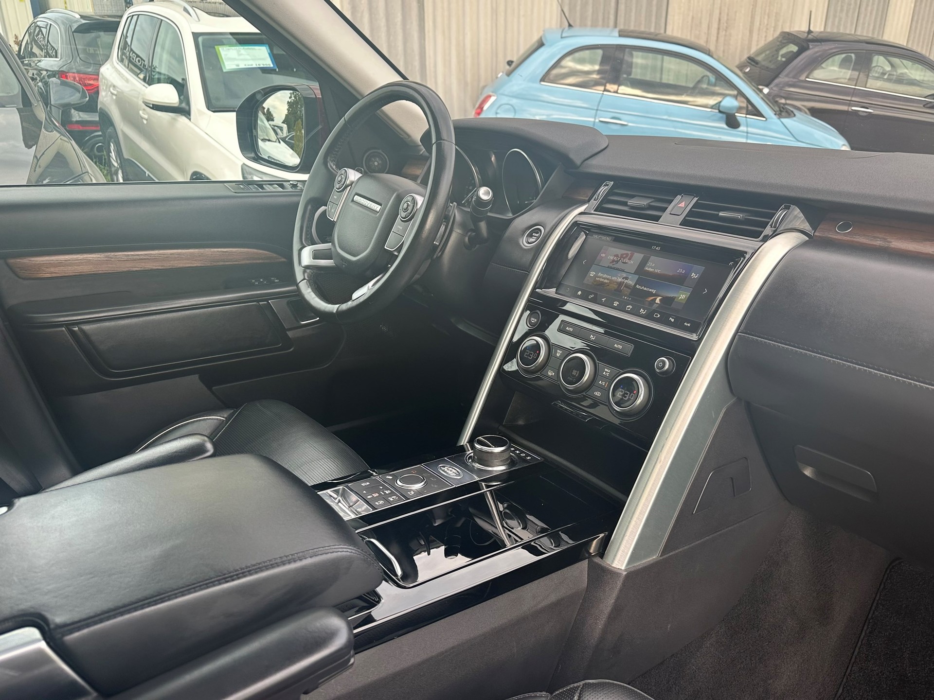 LAND ROVER Discovery 2.0 SD4 HSE Automatic-image-5