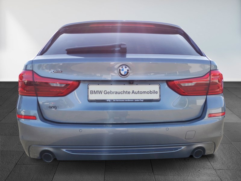 BMW 530d xDrive Touring Sport Line Steptronic Navi LED-image-5