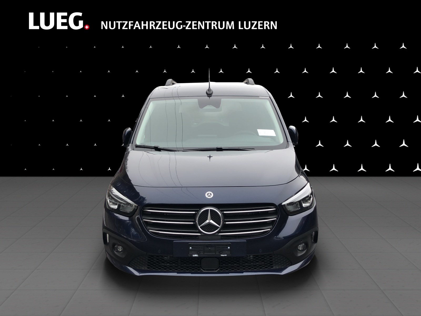 MERCEDES-BENZ T-Klasse 180D Style Automat-image-2