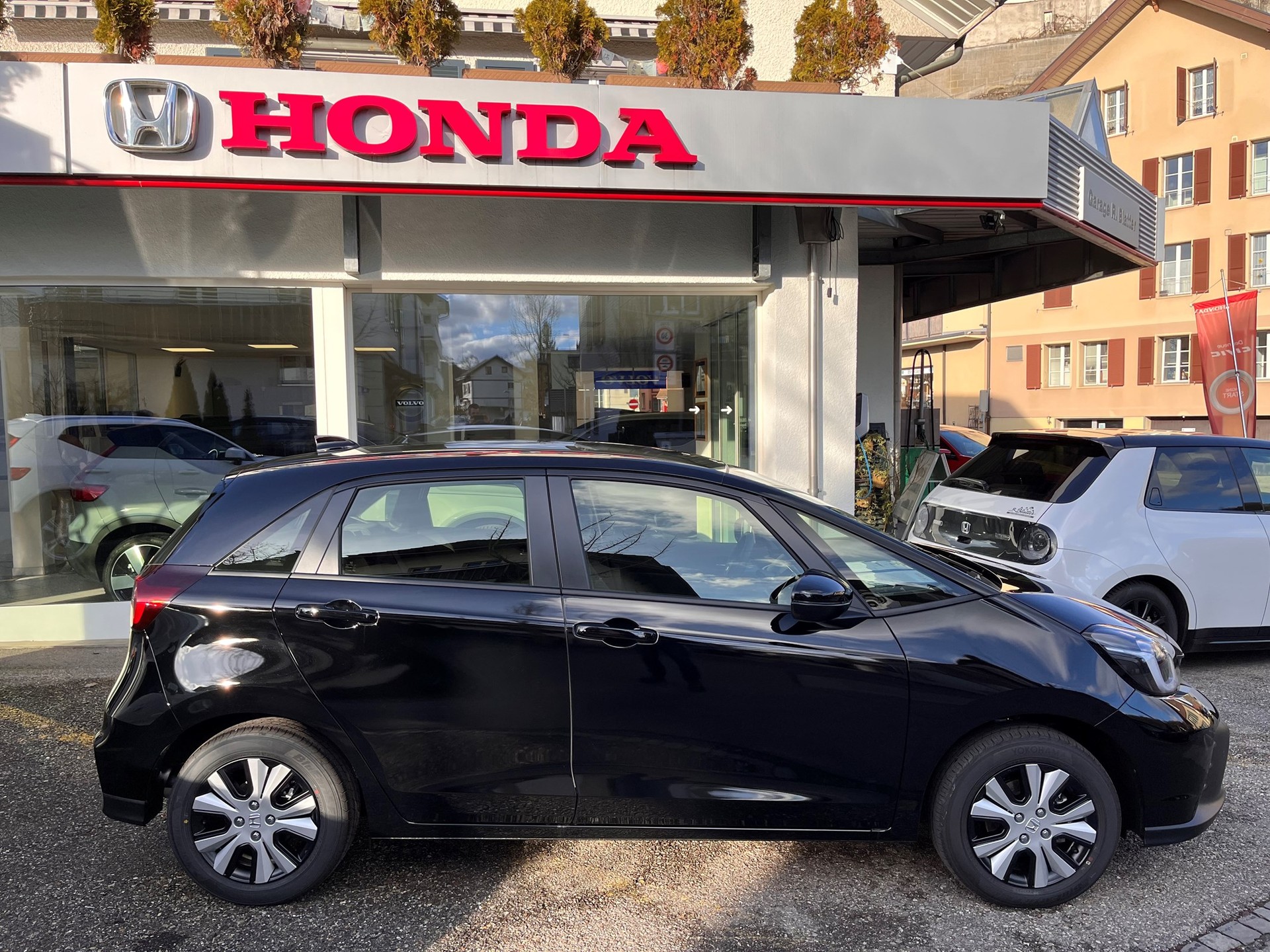 HONDA Jazz 1.5i-MMD Elegance E-CVT-image-1