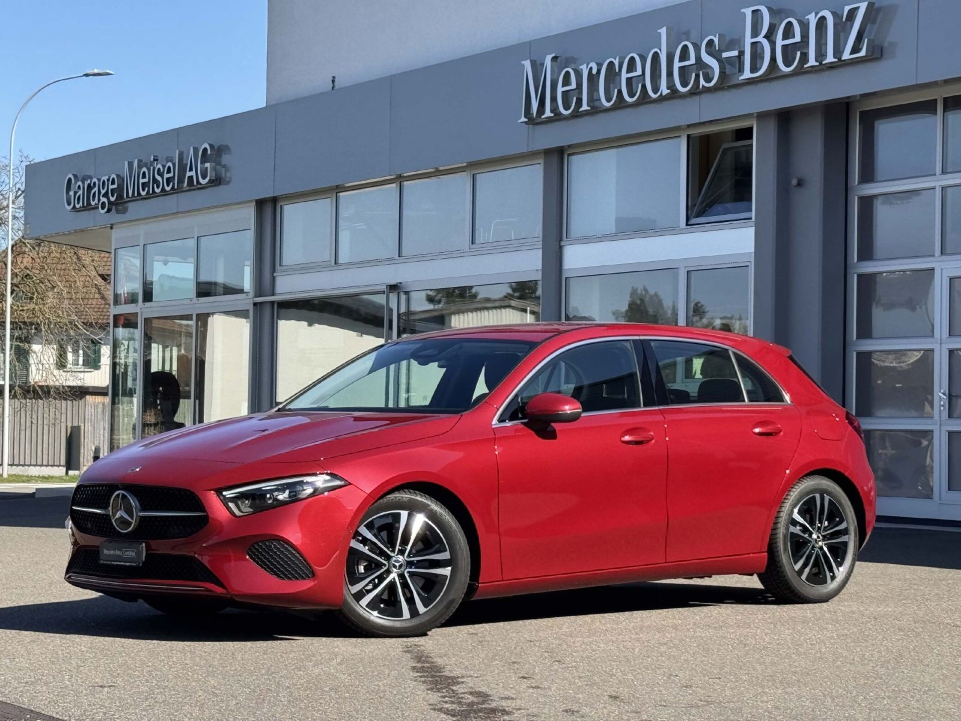 MERCEDES-BENZ A 200 Progressive-image-0