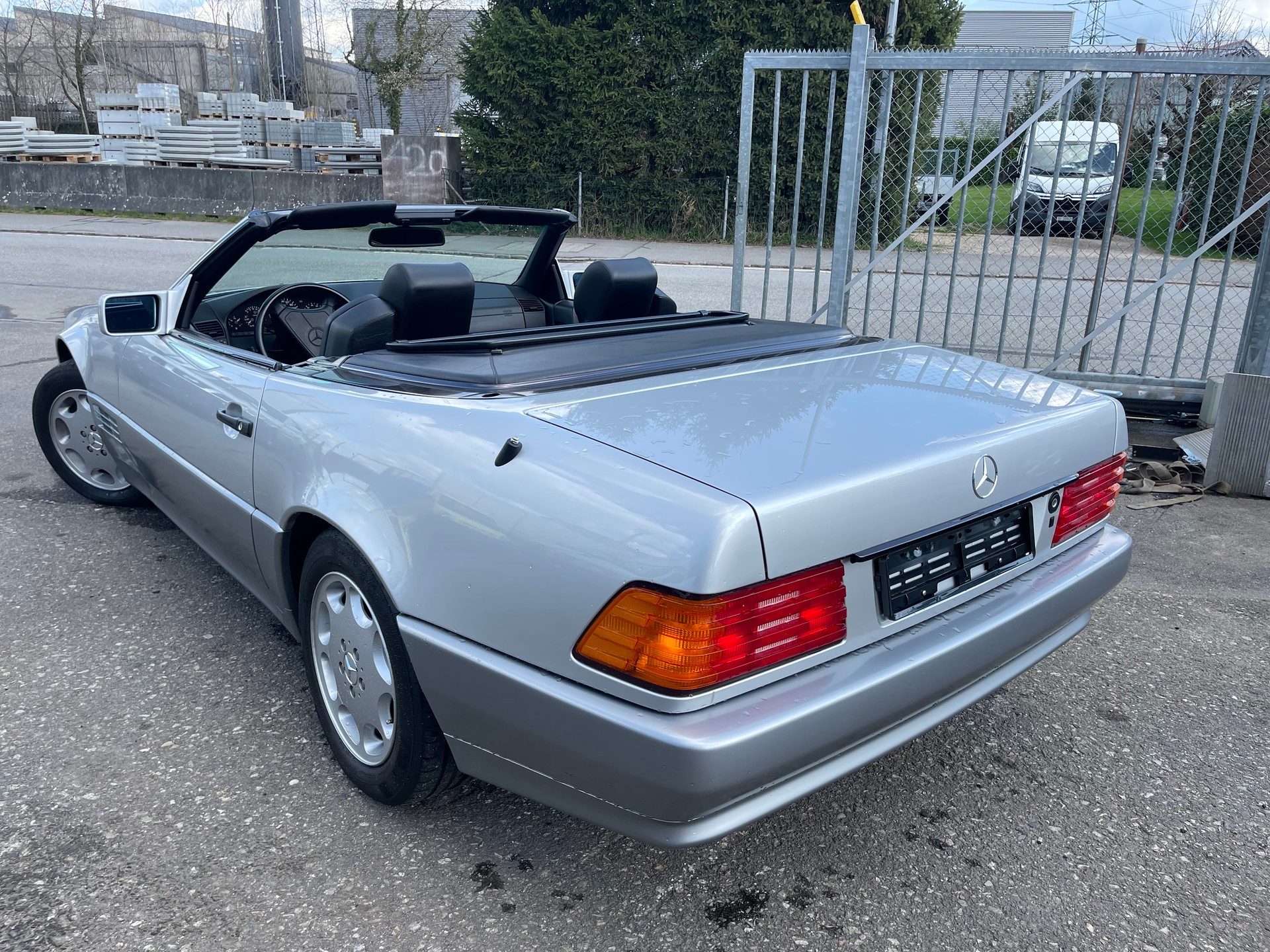 MERCEDES-BENZ SL 300-image-5