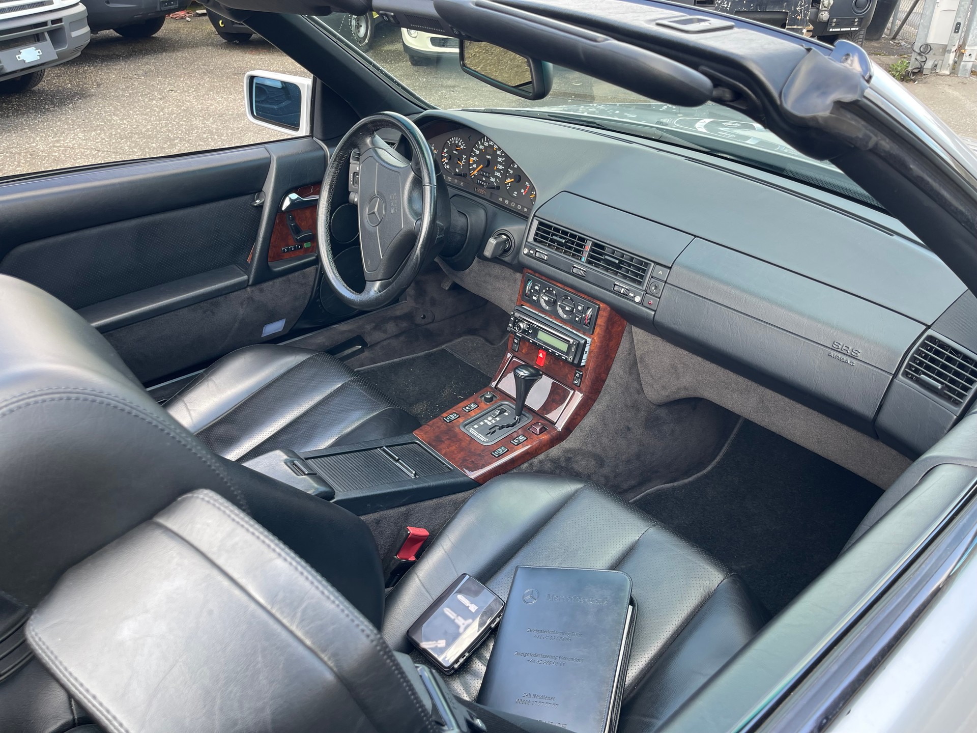 MERCEDES-BENZ SL 300-image-8