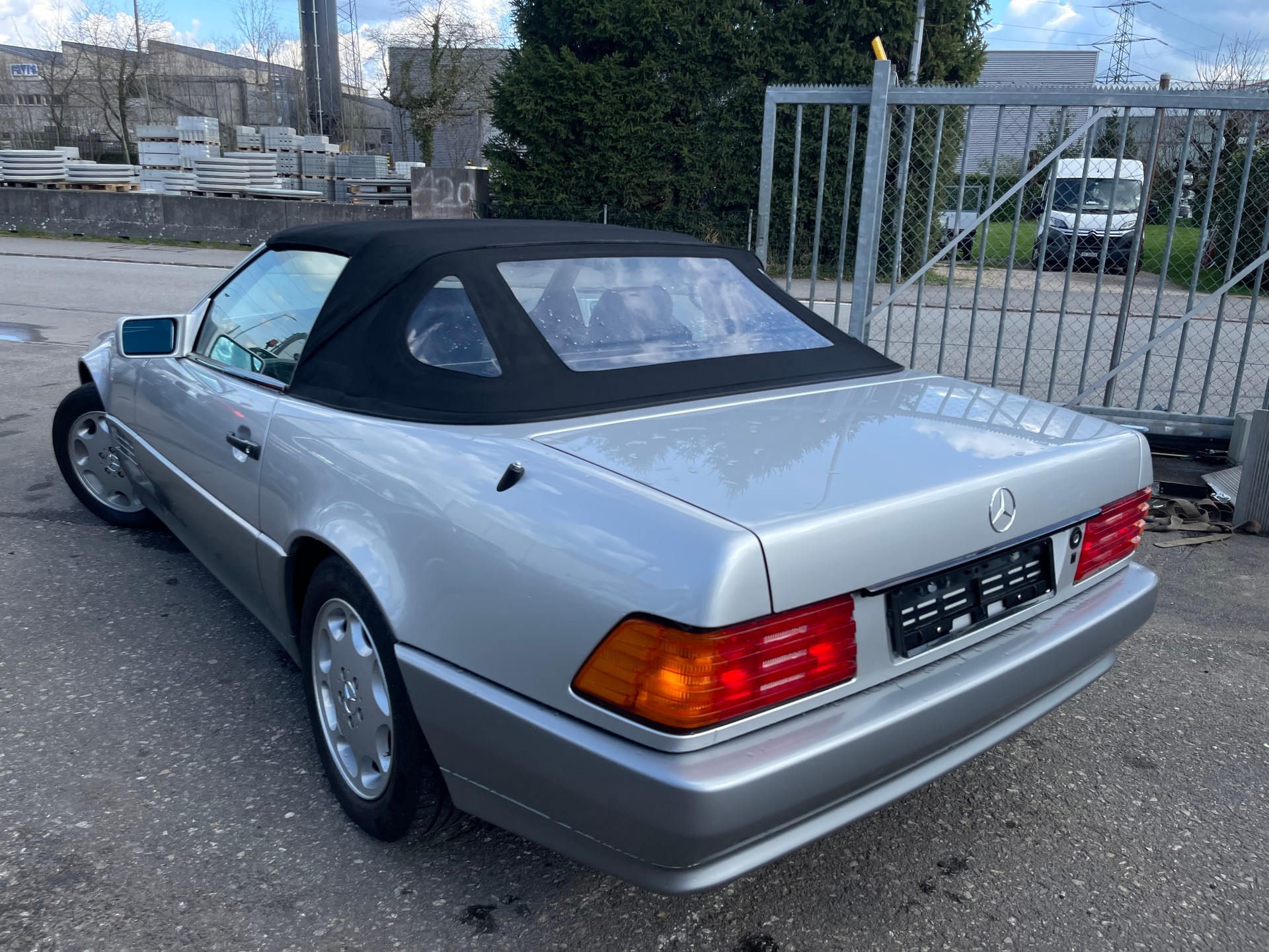 MERCEDES-BENZ SL 300-image-4