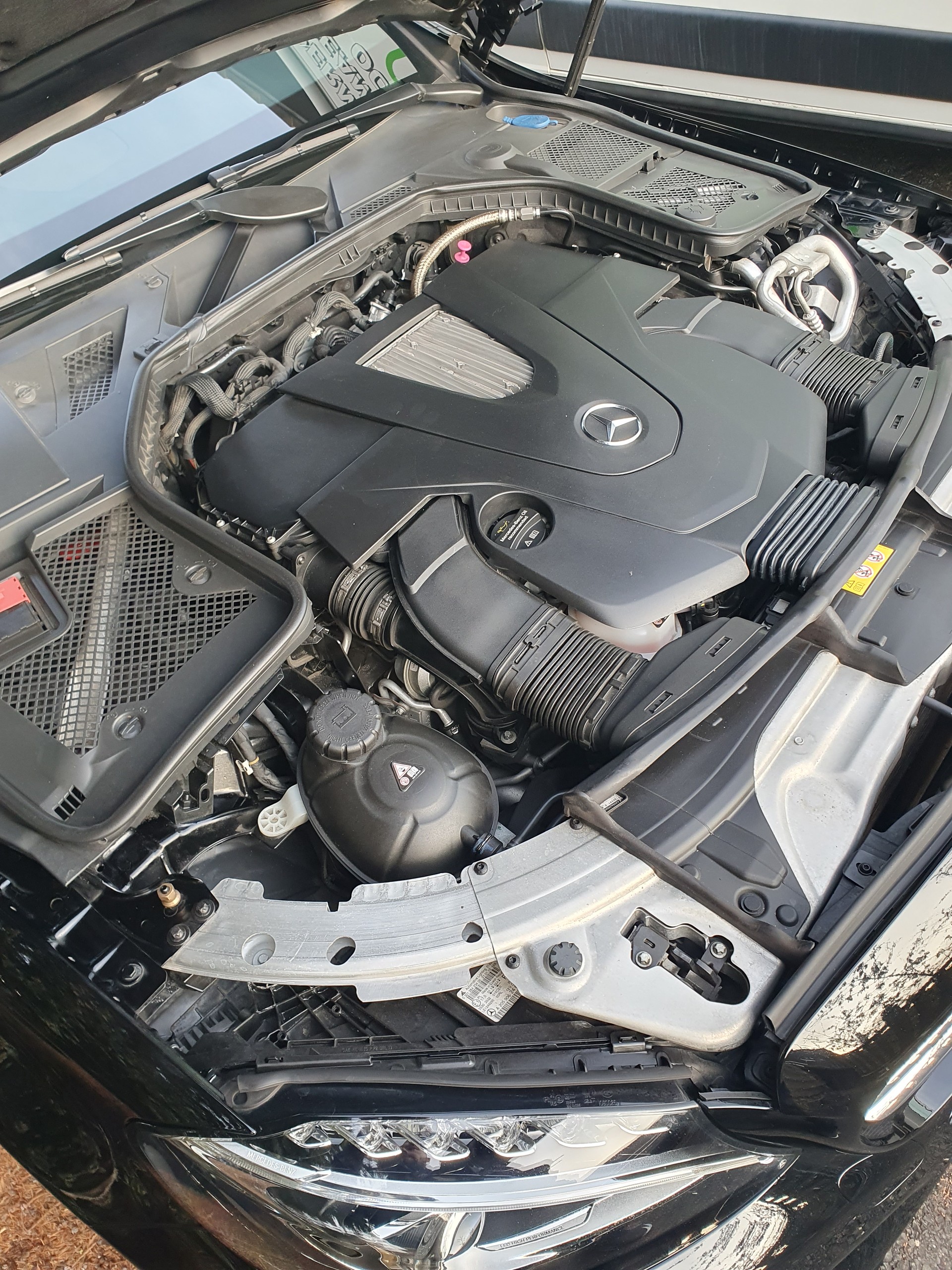MERCEDES-BENZ C 400 AMG Line 4Matic 7G-Tronic-image-6